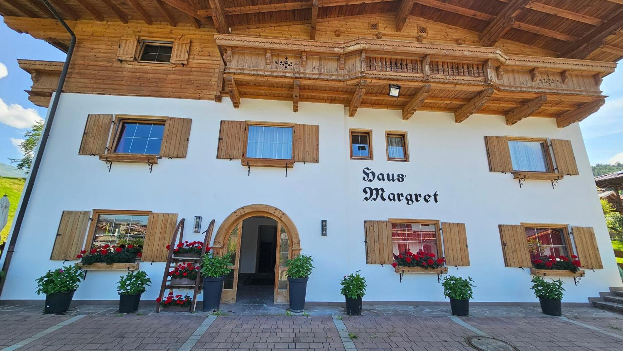 Absolute Active Resort Margret Kirchberg in Tirol Buitenkant foto